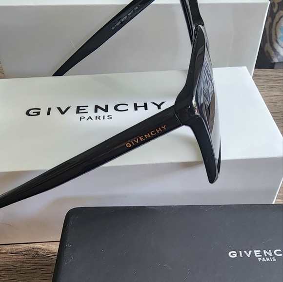 Givenchy Gradient Rectangle Sunglasses - Picture 6 of 8